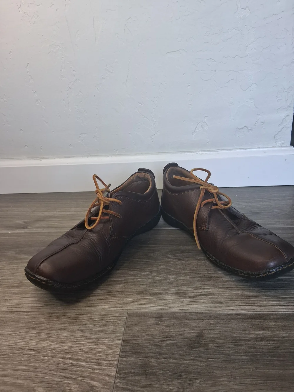 Born Women's Brown Leather Oxford Comfort Shoes Size 8.5 US 40 Handcrafted Lace